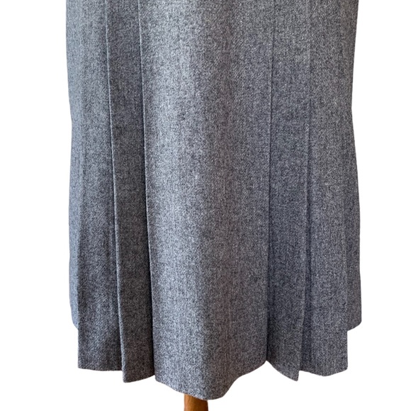 Womens Vintage Union Made Gray Wool Skirt by The Villager - Picture 5 of 10